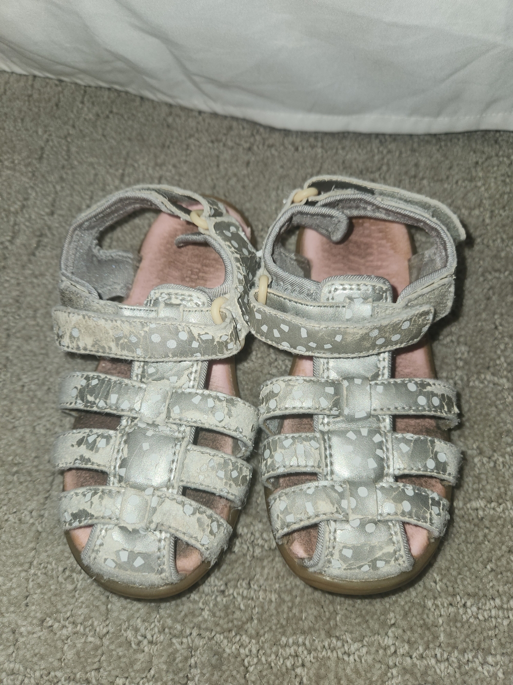 See Kai Run Silver Patterned Girls' Strappy Sandals with Pink Insole
